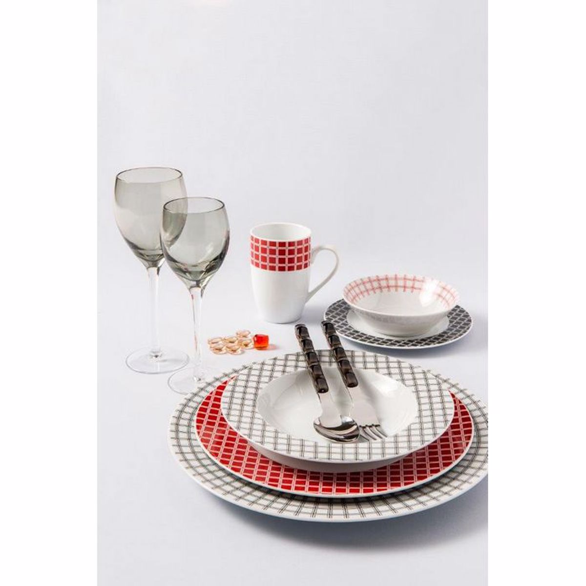 Cryspo Trio Serbitsio Fagtou Porselanis 20 Temaxion 'RUBIK' RED 2446040